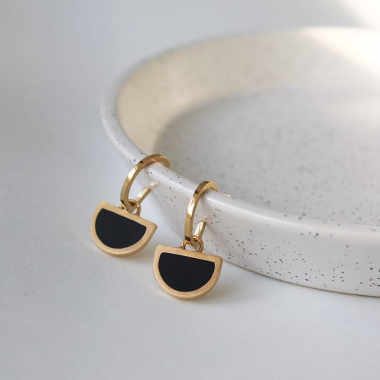 arc back hoop earrings black resin