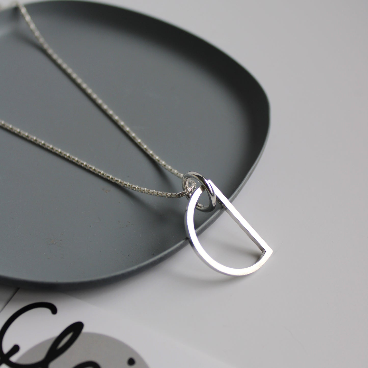 arc circle pendant silver