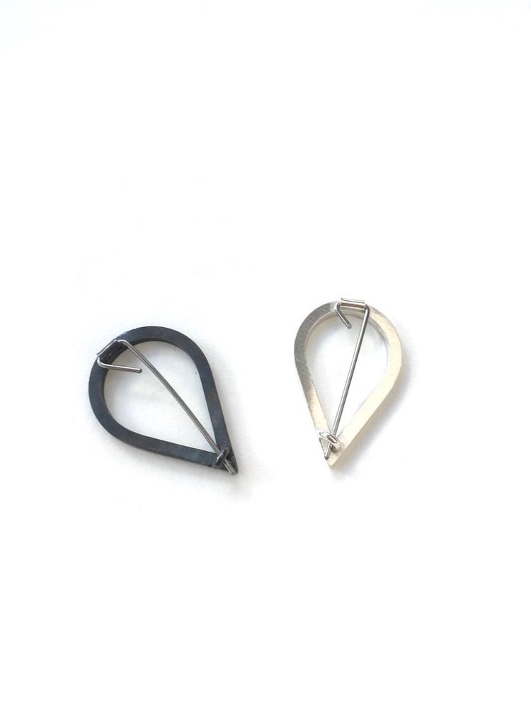 Teardrop brooch
