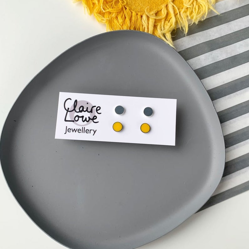 tiny resin studs yellow and grey