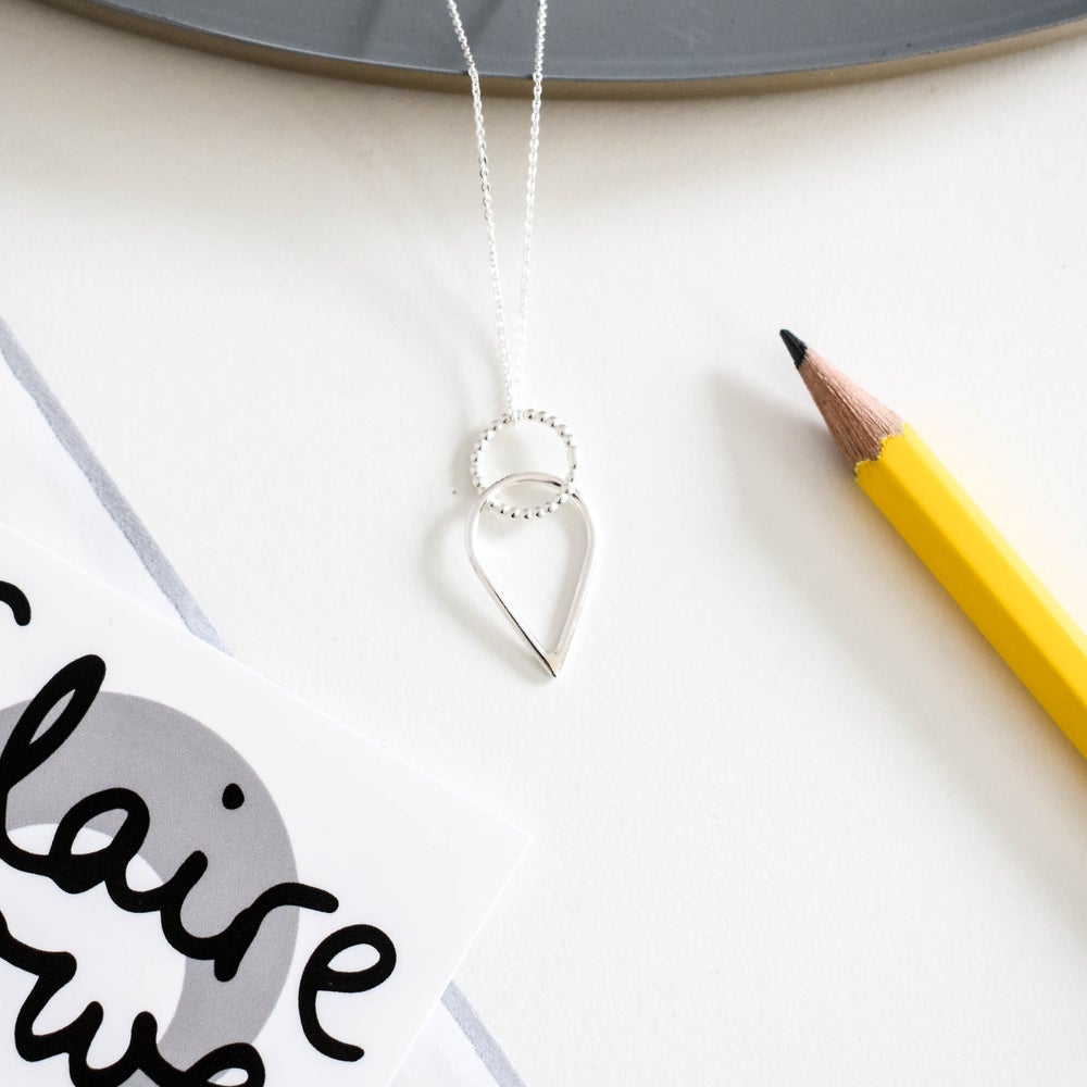 Tiny dotty circle/teardrop necklace