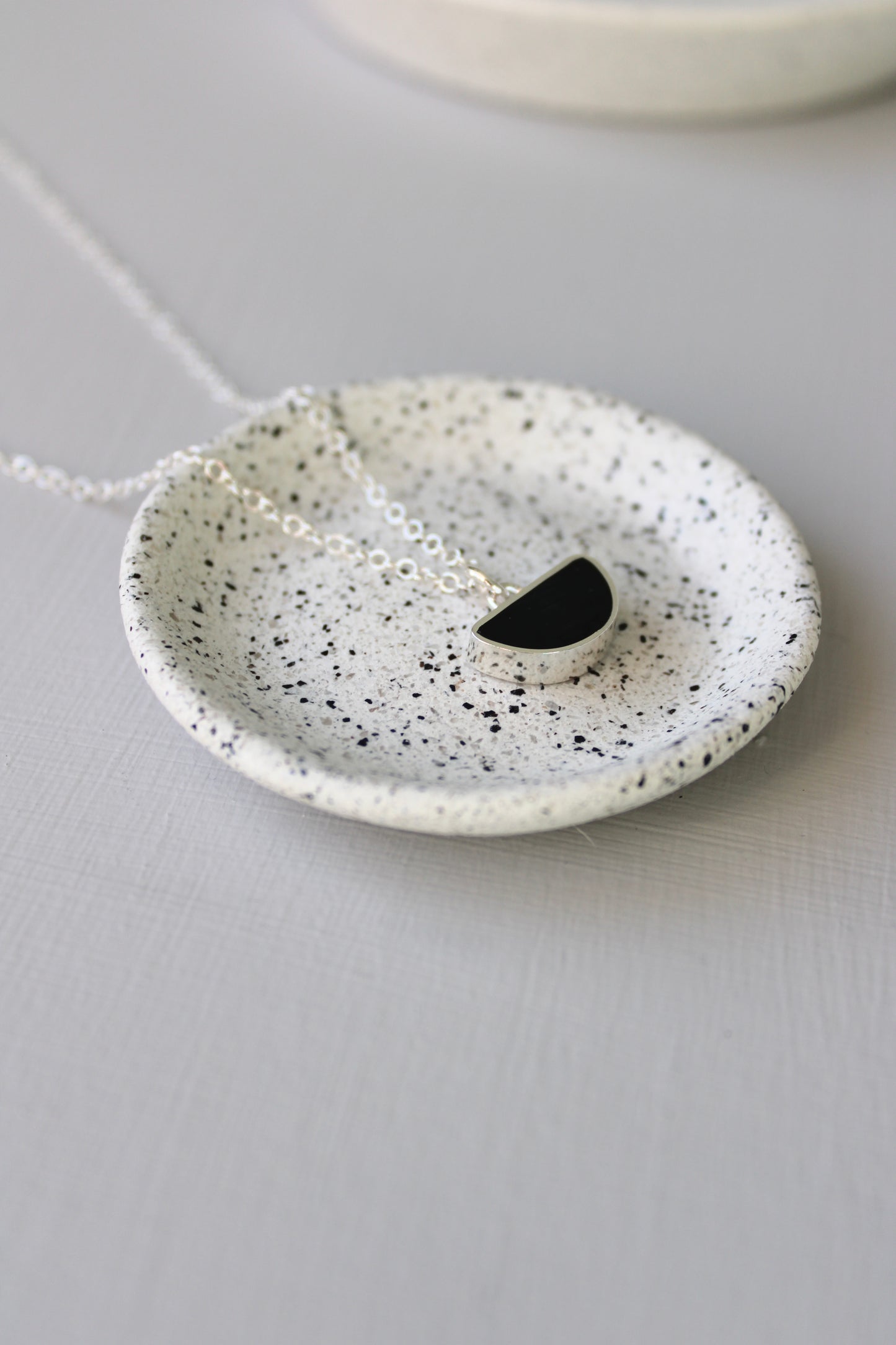 Small Arc Black Pendant