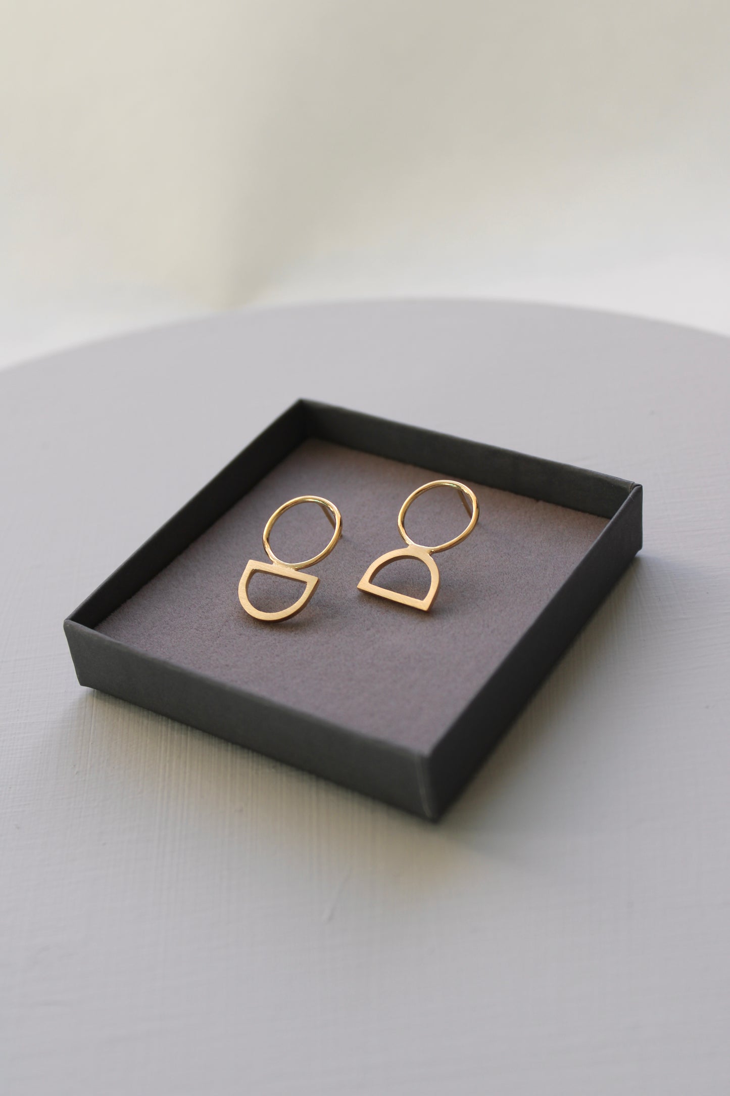 Arc/Circle Stud Earrings