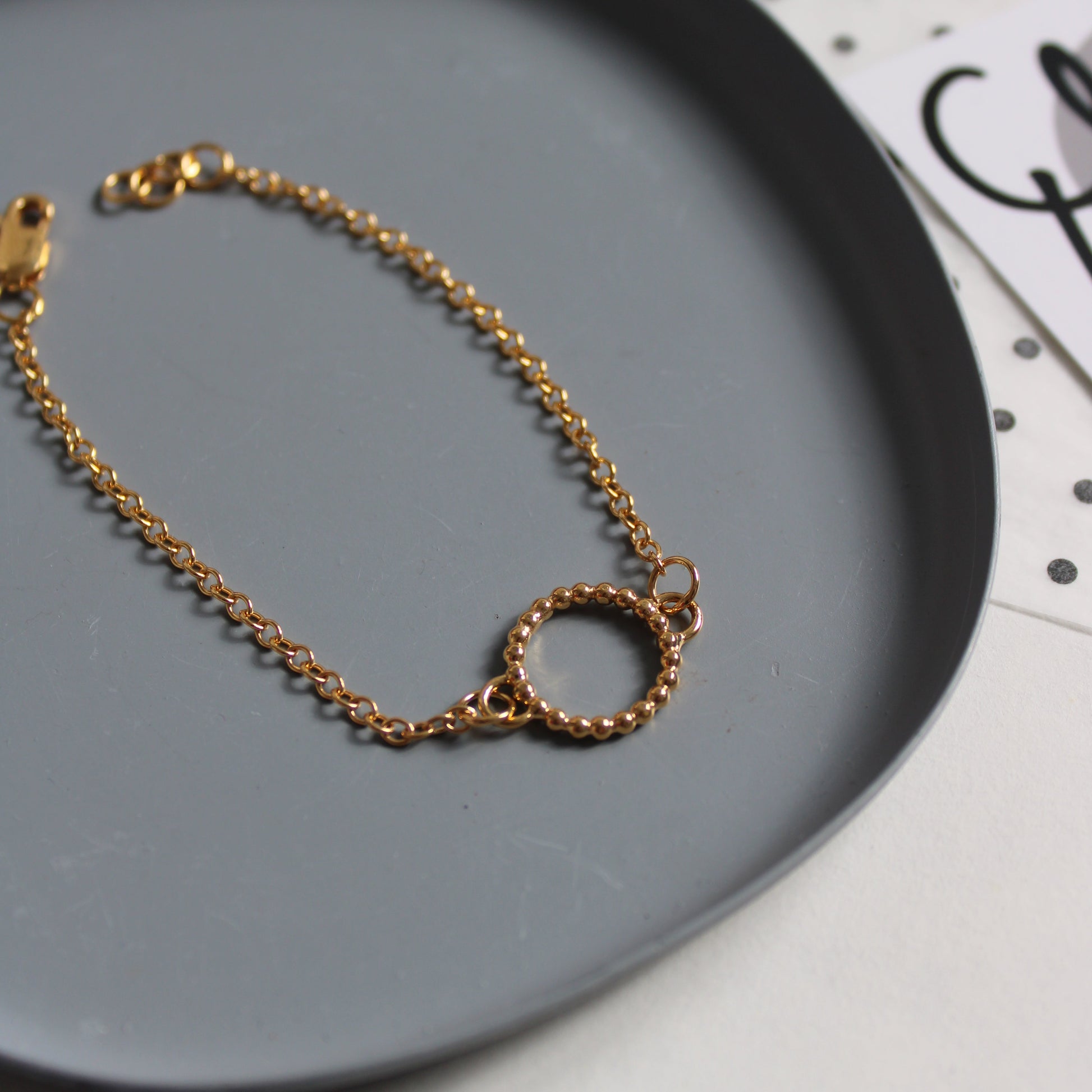 dotty circle gold bracelet