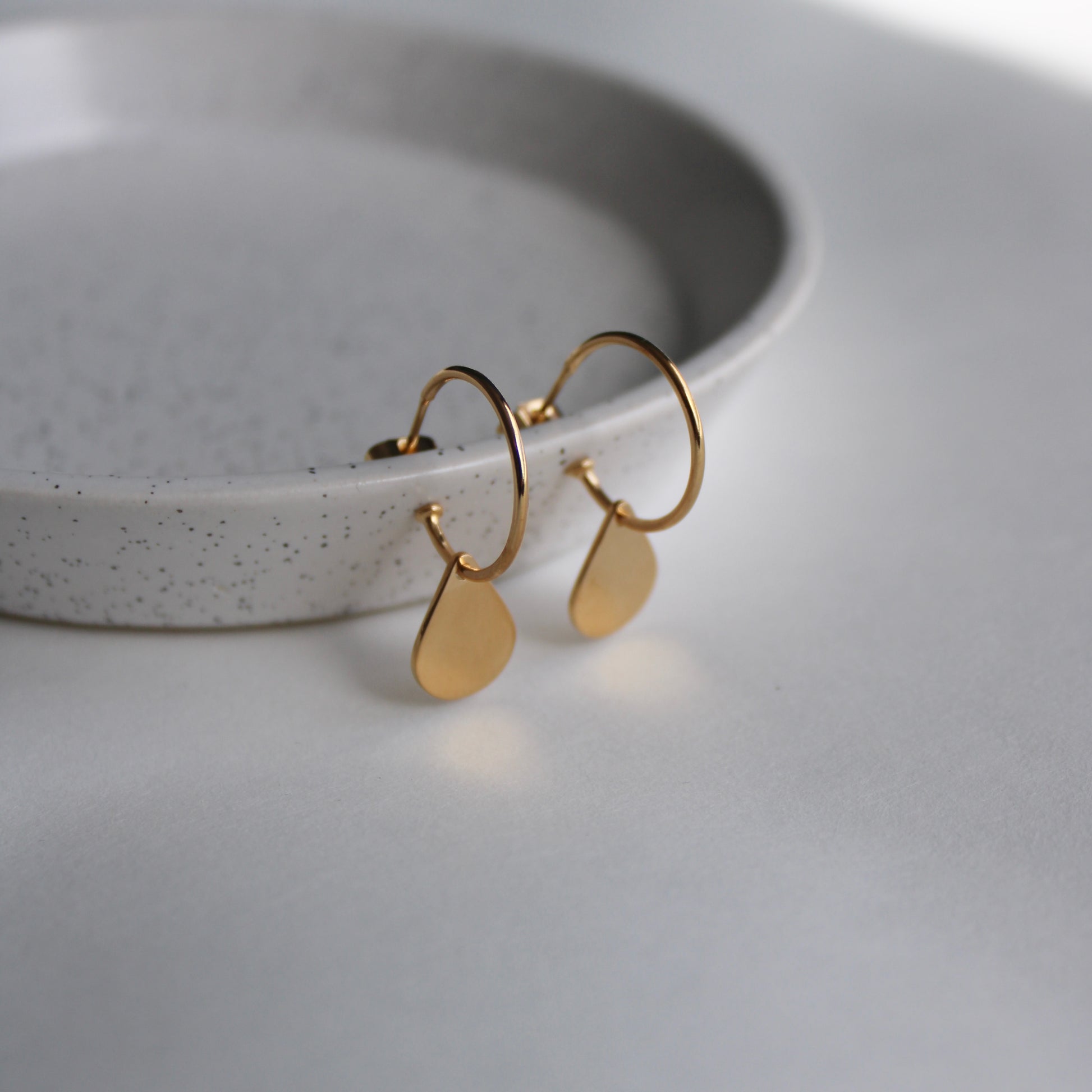 gold teardrop hoop earrings