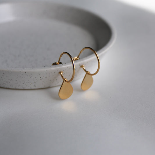 gold teardrop hoop earrings