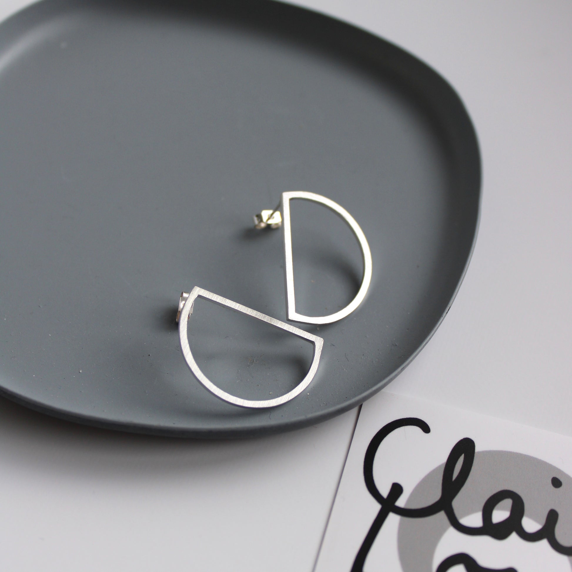 large arc studs