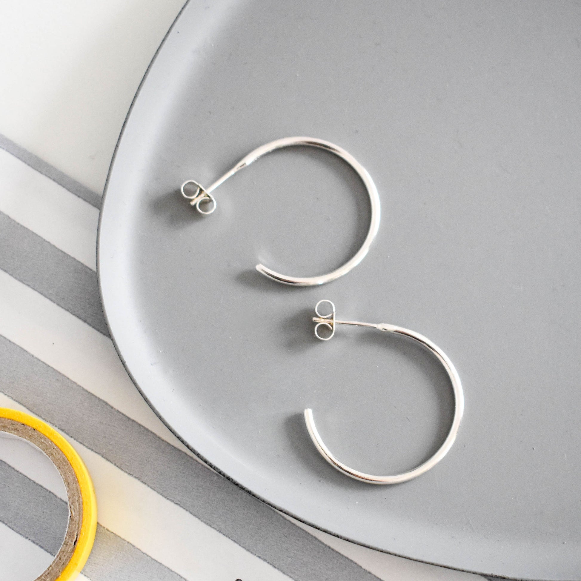 medium silver hoop earrings