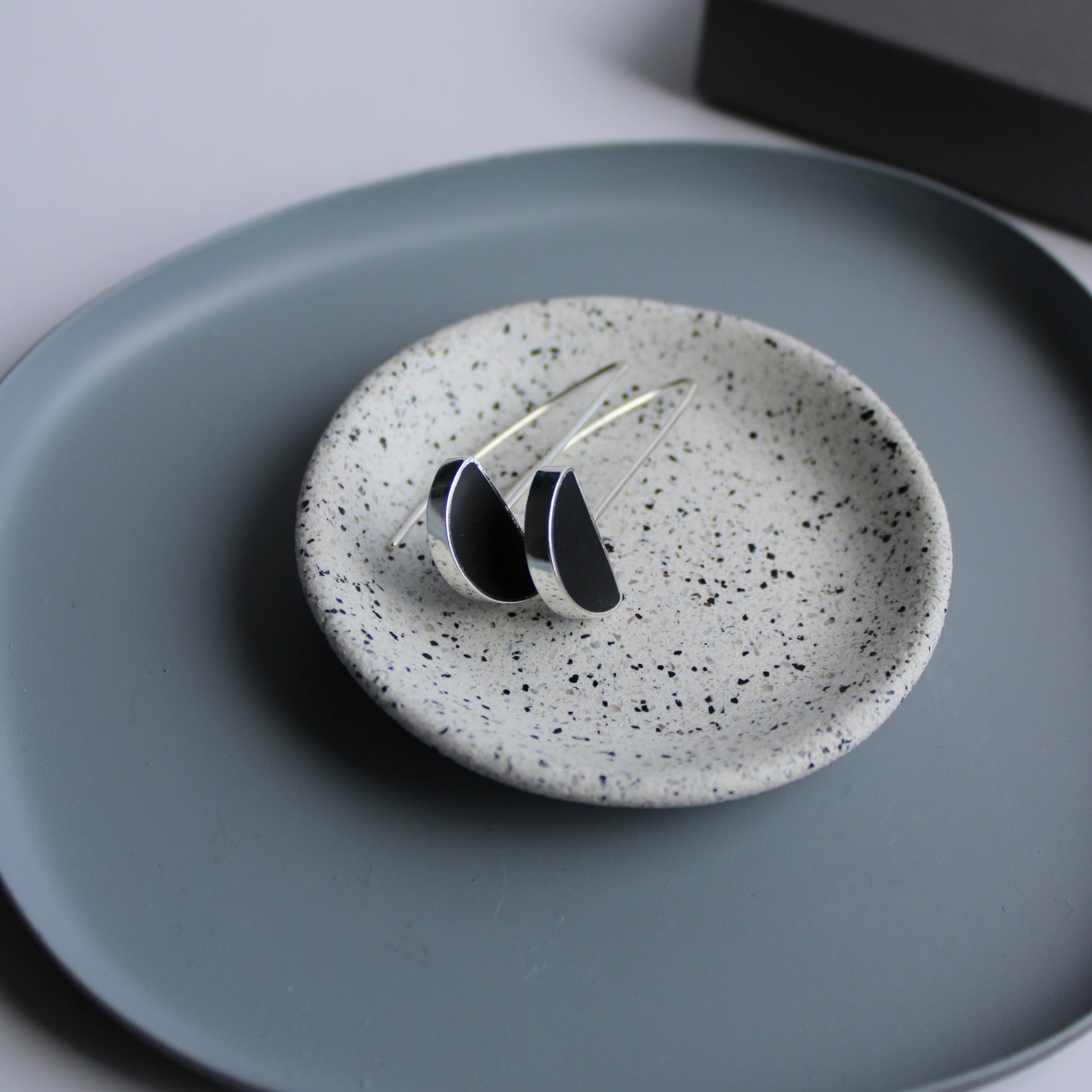 side view arc drop earrings