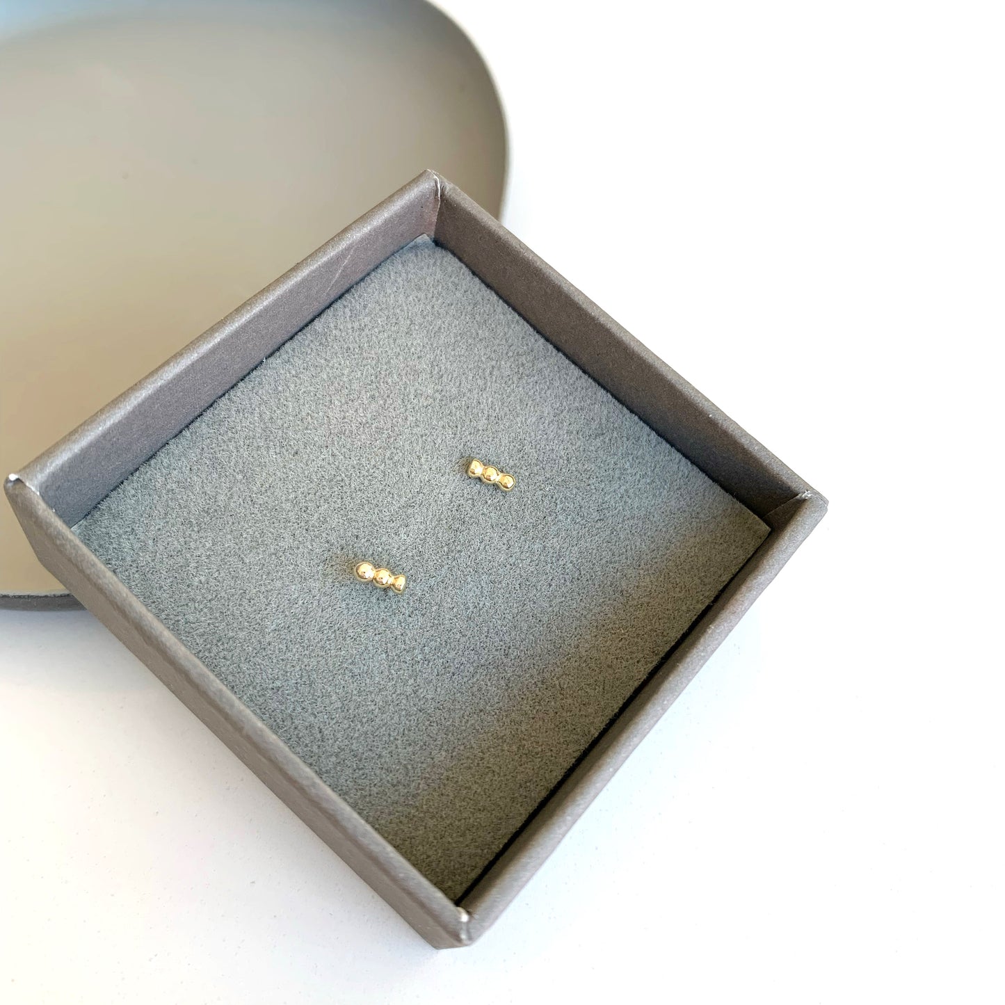 yellow gold bar studs