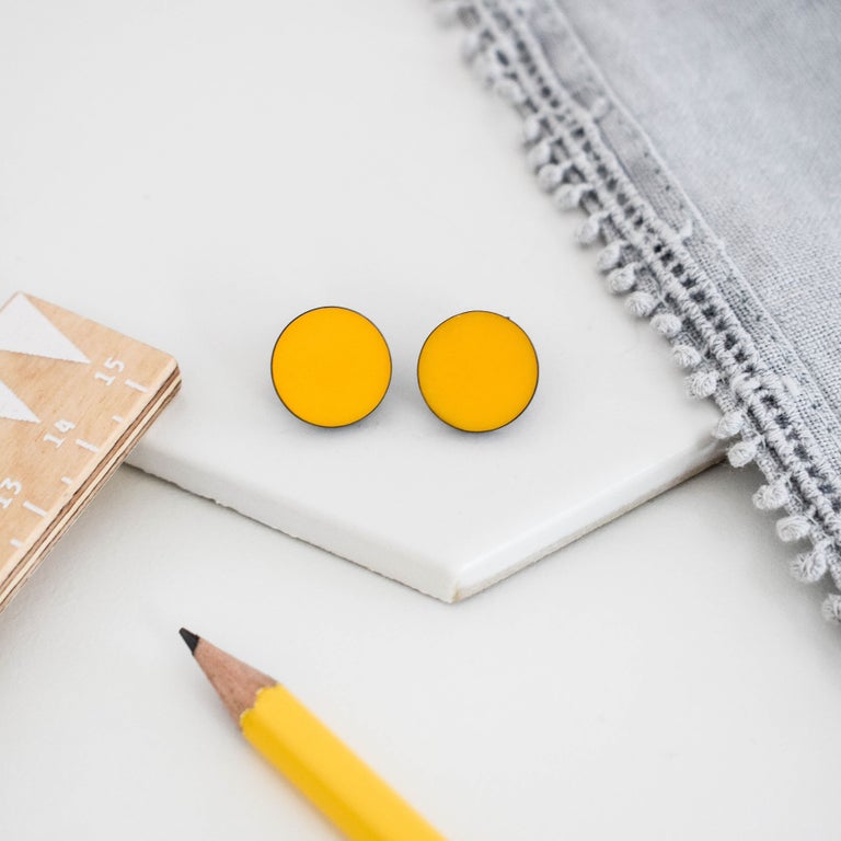 yellow resin stud earrings 